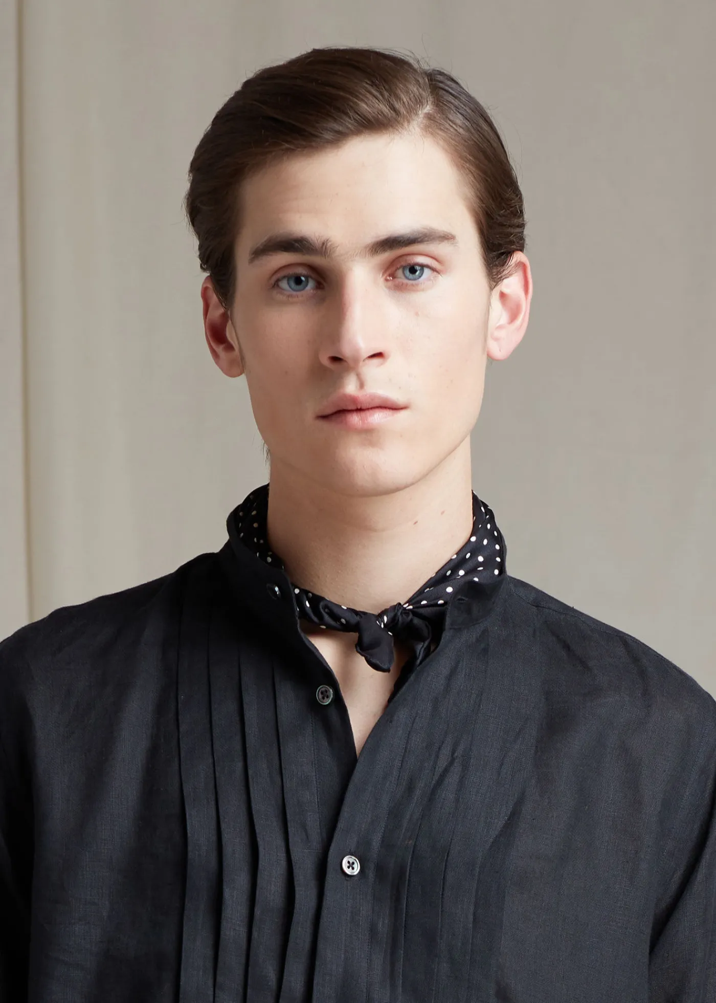 Paul Stuart Ties|Pocket Squares^Printed Silk Dot Pocket Square Black/Cream